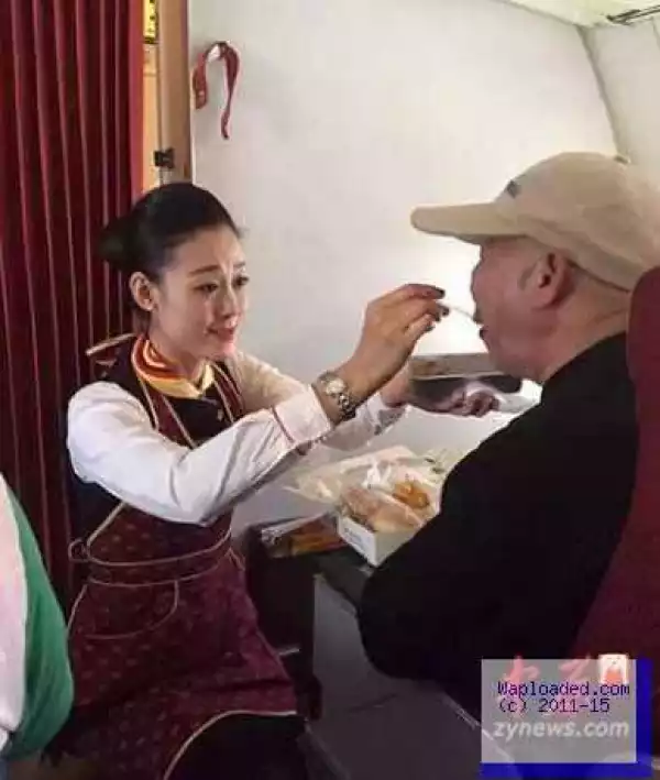 See These Photos Of A Air Hostess Feeding a Paralyzed Elderly Man On a Flight Goes Viral